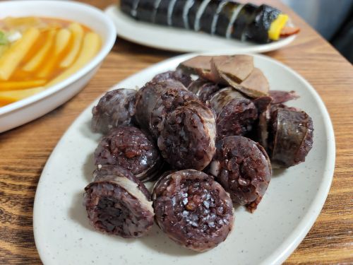 남동공단떡볶이 매장 방문 후 남겨주신 고객 리뷰 사진입니다.