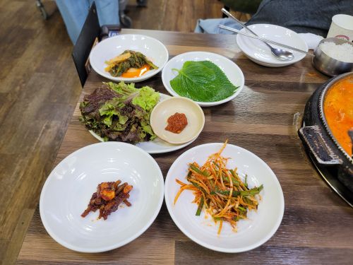 대추나무집 매장 방문 후 남겨주신 고객 리뷰 사진입니다.