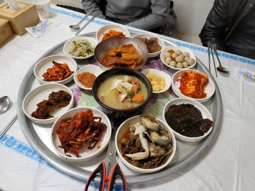 로타리식당 매장 방문 후 남겨주신 고객 리뷰 사진입니다.