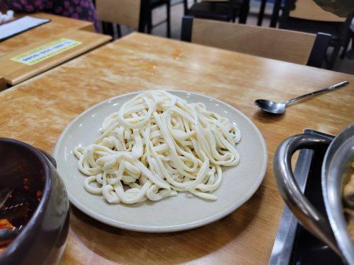 연호정칼국수 매장 방문 후 남겨주신 고객 리뷰 사진입니다.