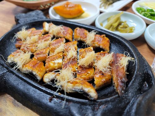 산삼장어구이 매장 방문 후 남겨주신 고객 리뷰 사진입니다.