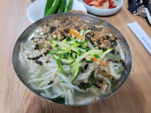 합천할매손칼국수 매장 방문 후 남겨주신 고객 리뷰 사진입니다.