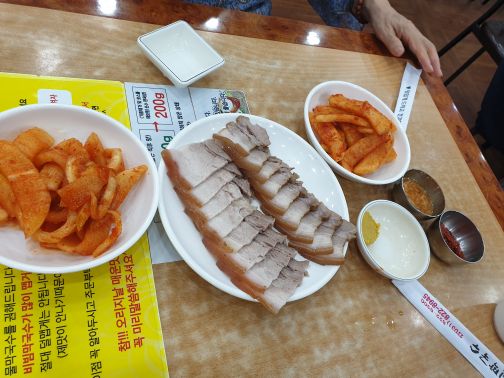 강계봉진막국수 매장 방문 후 남겨주신 고객 리뷰 사진입니다.