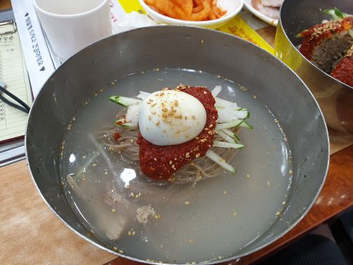 강계봉진막국수 매장 방문 후 남겨주신 고객 리뷰 사진입니다.