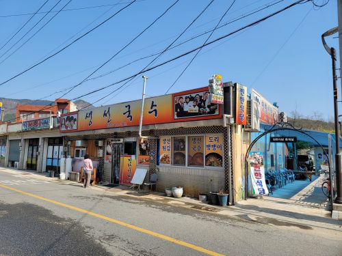 찐한식당 매장 방문 후 남겨주신 고객 리뷰 사진입니다.