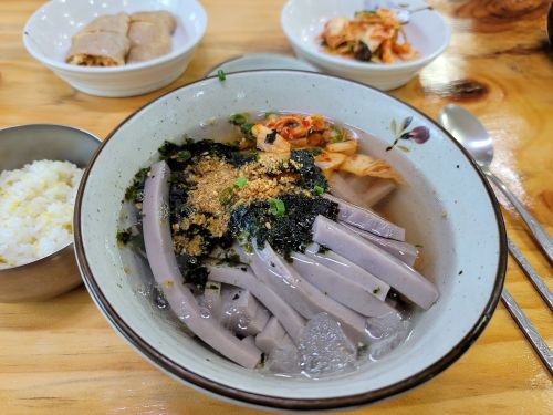 흥업묵집 매장 방문 후 남겨주신 고객 리뷰 사진입니다.