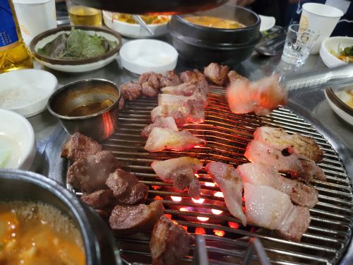 칠돈가 매장 방문 후 남겨주신 고객 리뷰 사진입니다.