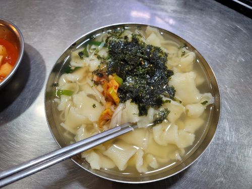 죽도시장 수제비골목 매장 방문 후 남겨주신 고객 리뷰 사진입니다.