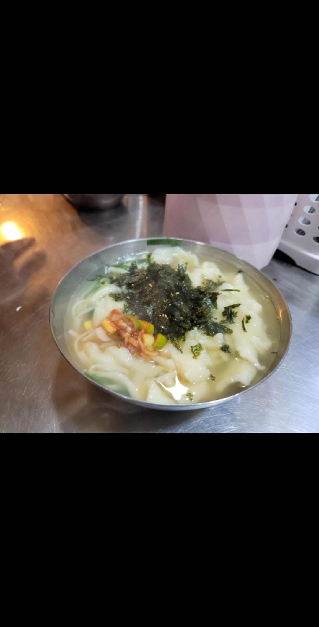 죽도시장 수제비골목 매장 방문 후 남겨주신 고객 리뷰 사진입니다.