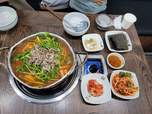 천하일품생대구탕 매장 방문 후 남겨주신 고객 리뷰 사진입니다.