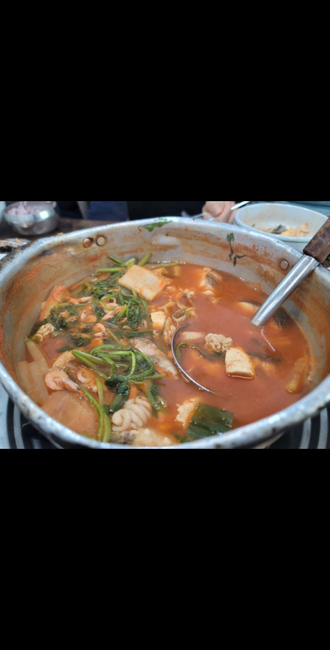 천하일품생대구탕 매장 방문 후 남겨주신 고객 리뷰 사진입니다.