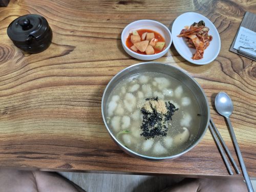 부산감자옹심이 매장 방문 후 남겨주신 고객 리뷰 사진입니다.