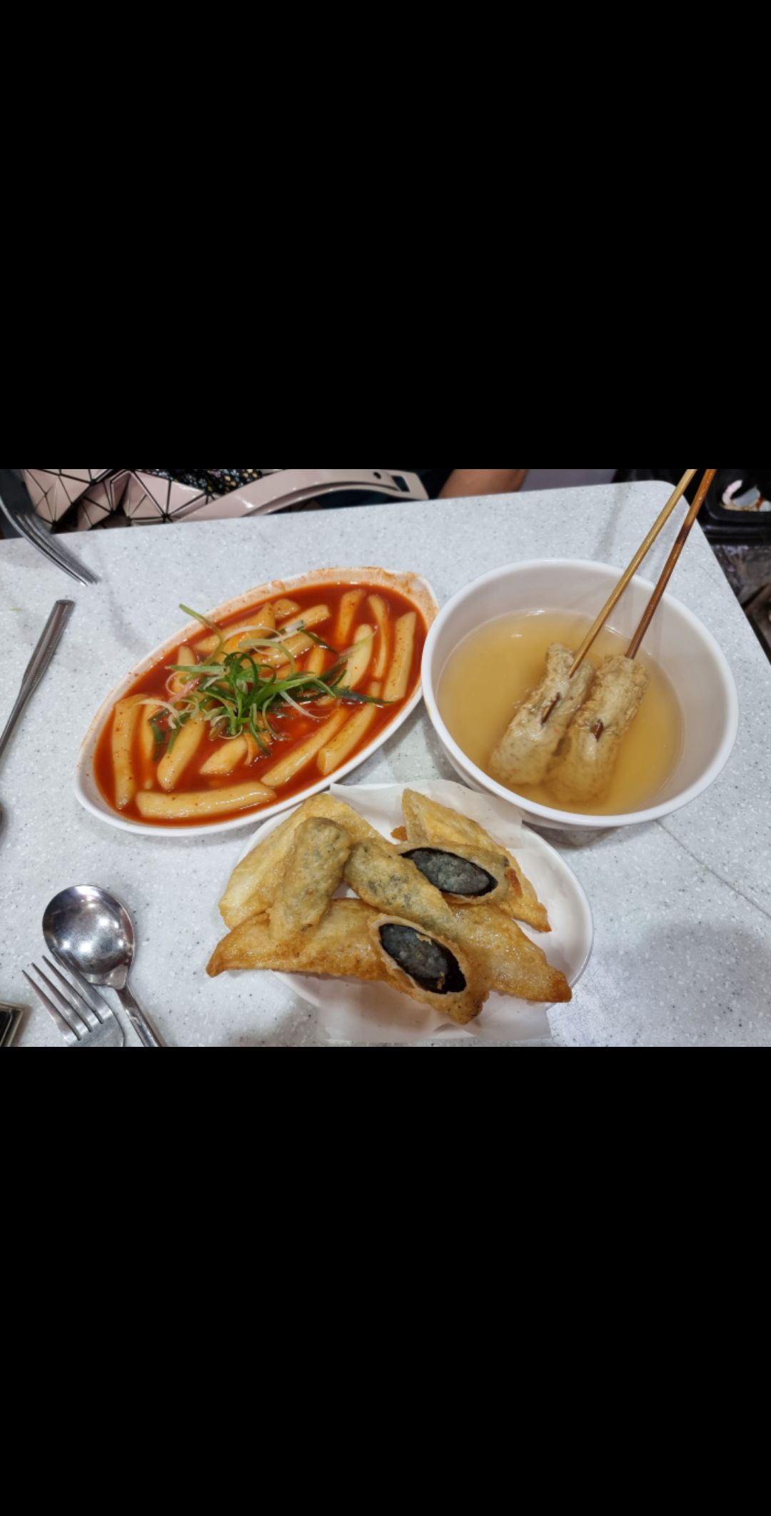 모녀떡볶이 매장 방문 후 남겨주신 고객 리뷰 사진입니다.