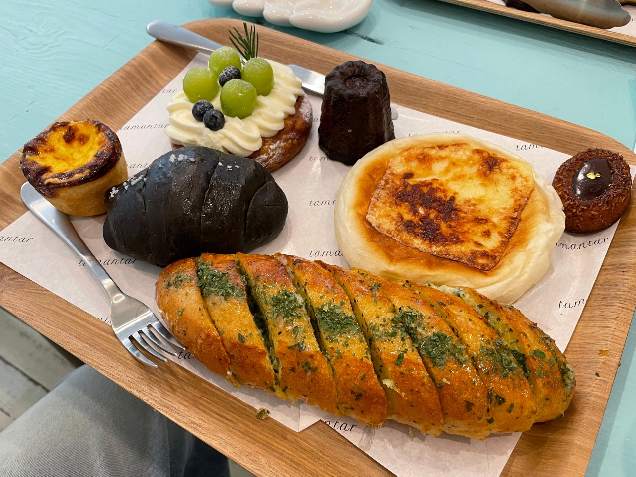 타만타 커피 & 베이커리 매장 방문 후 남겨주신 고객 리뷰 사진입니다.