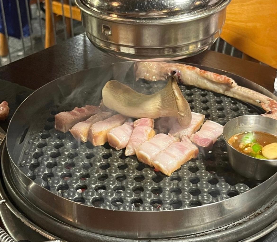 돌담흑돼지 연동 매장 방문 후 남겨주신 고객 리뷰 사진입니다.