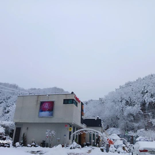오온갤러리카페 매장 방문 후 남겨주신 고객 리뷰 사진입니다.