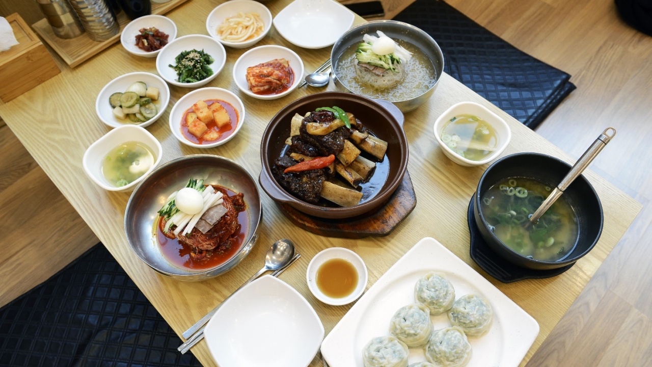 강남면옥 매장 방문 후 남겨주신 고객 리뷰 사진입니다.