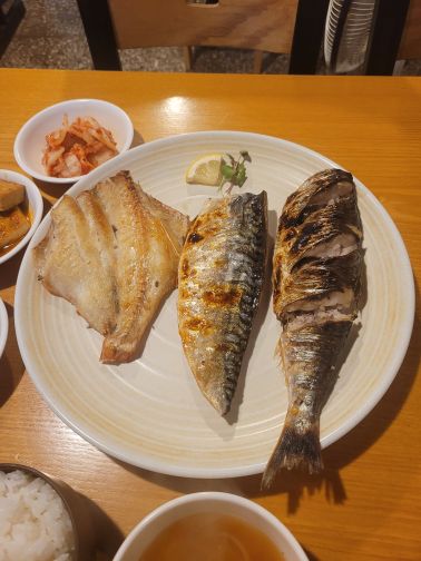 꽃보다생선 매장 방문 후 남겨주신 고객 리뷰 사진입니다.