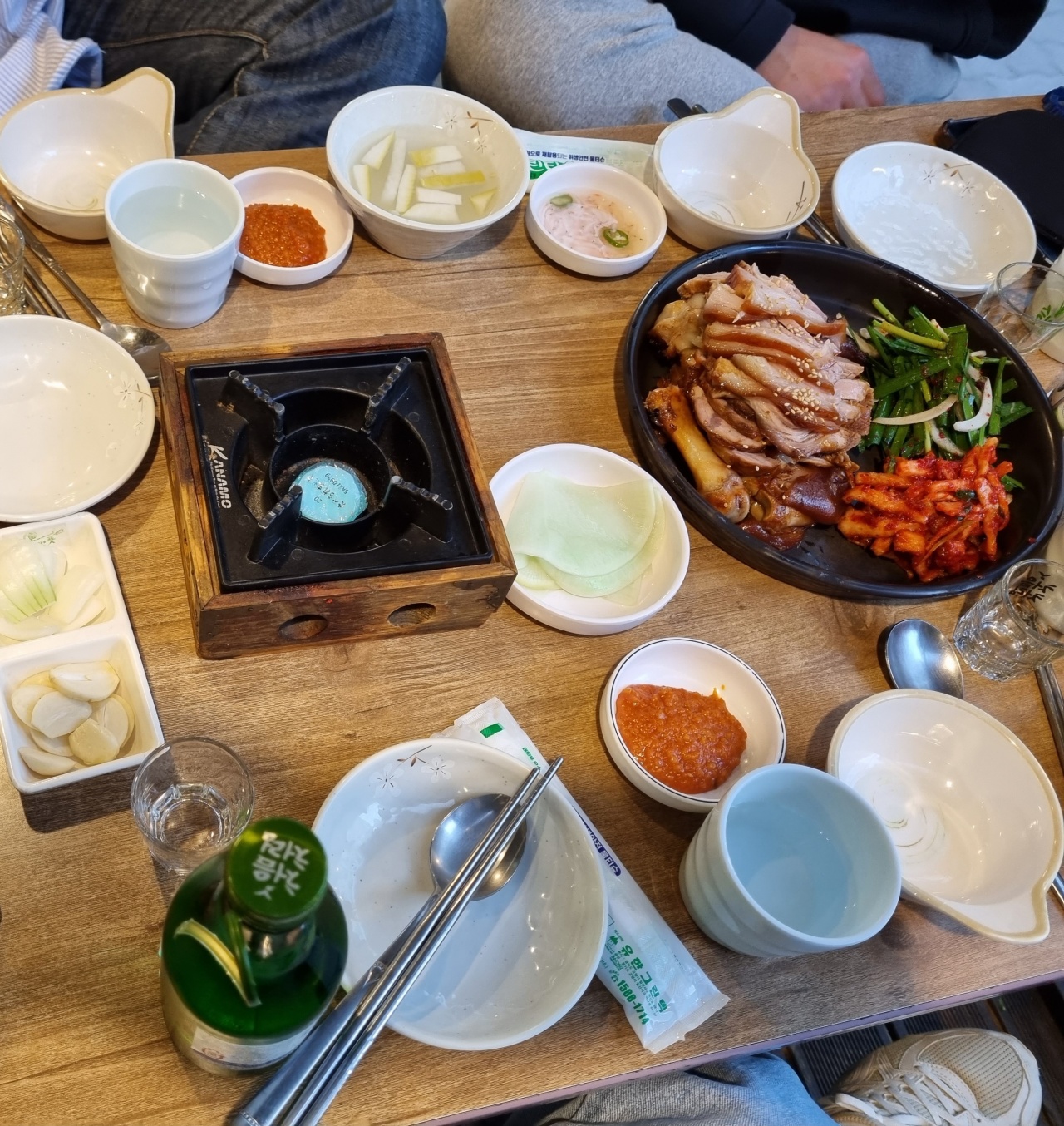 윤씨네족보 매장 방문 후 남겨주신 고객 리뷰 사진입니다.