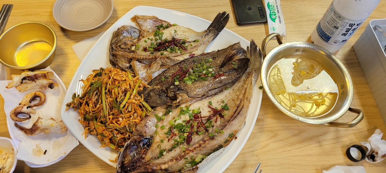 옥경이네건생선 매장 방문 후 남겨주신 고객 리뷰 사진입니다.