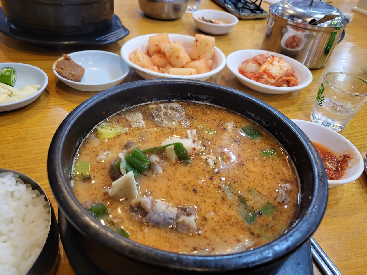 남순남순대국 매장 방문 후 남겨주신 고객 리뷰 사진입니다.