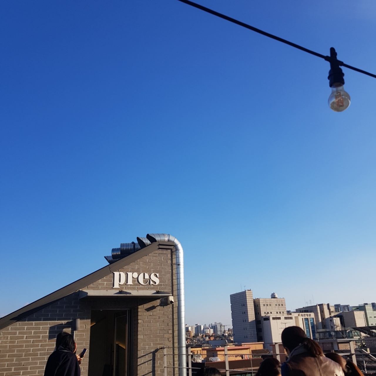 프레스커피 매장 방문 후 남겨주신 고객 리뷰 사진입니다.