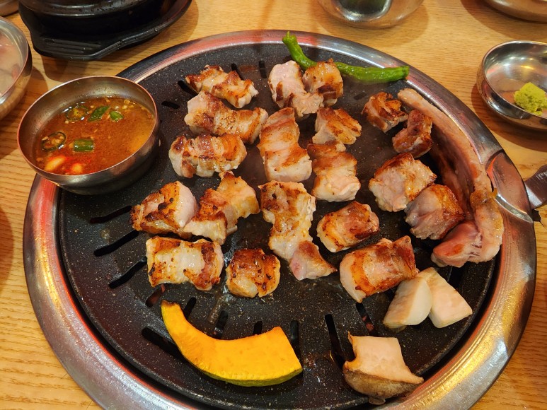 고기창고 매장 방문 후 남겨주신 고객 리뷰 사진입니다.
