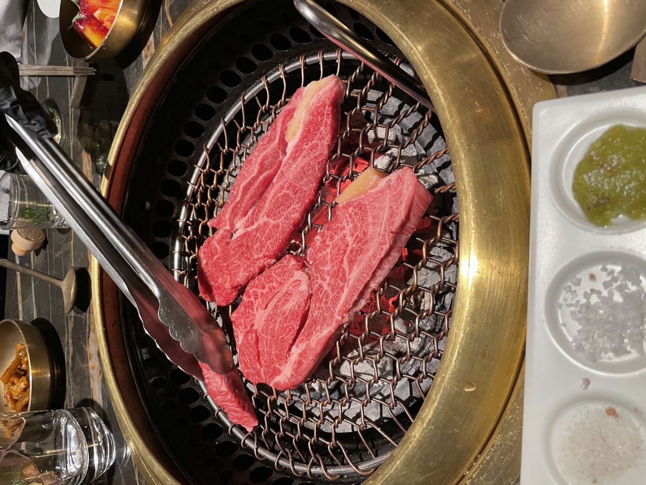 우텐더 매장 방문 후 남겨주신 고객 리뷰 사진입니다.