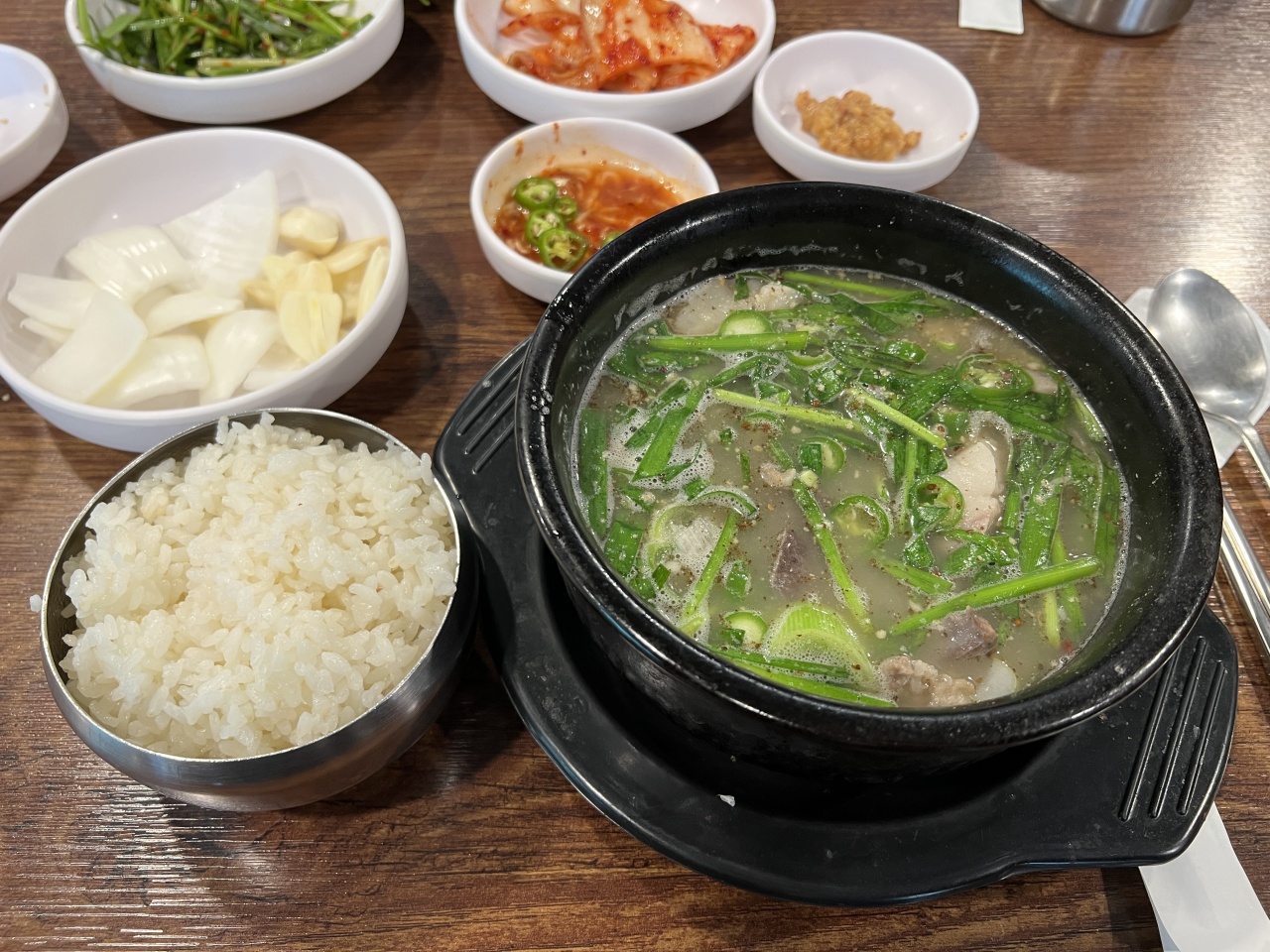 청담순대국 매장 방문 후 남겨주신 고객 리뷰 사진입니다.