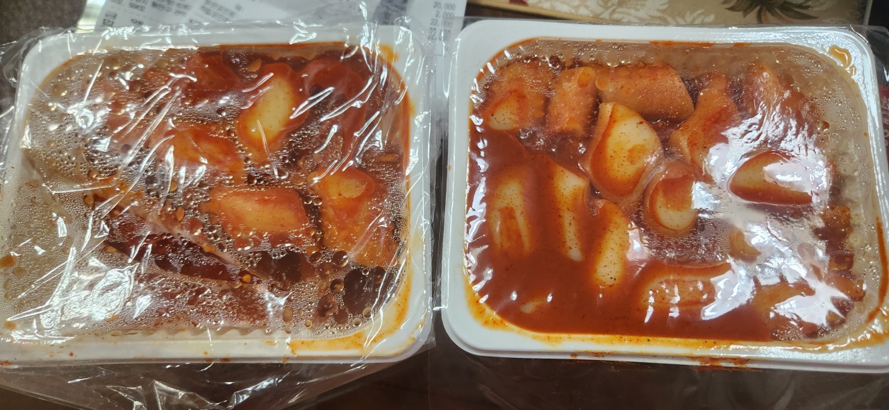 마약떡볶이 매장 방문 후 남겨주신 고객 리뷰 사진입니다.