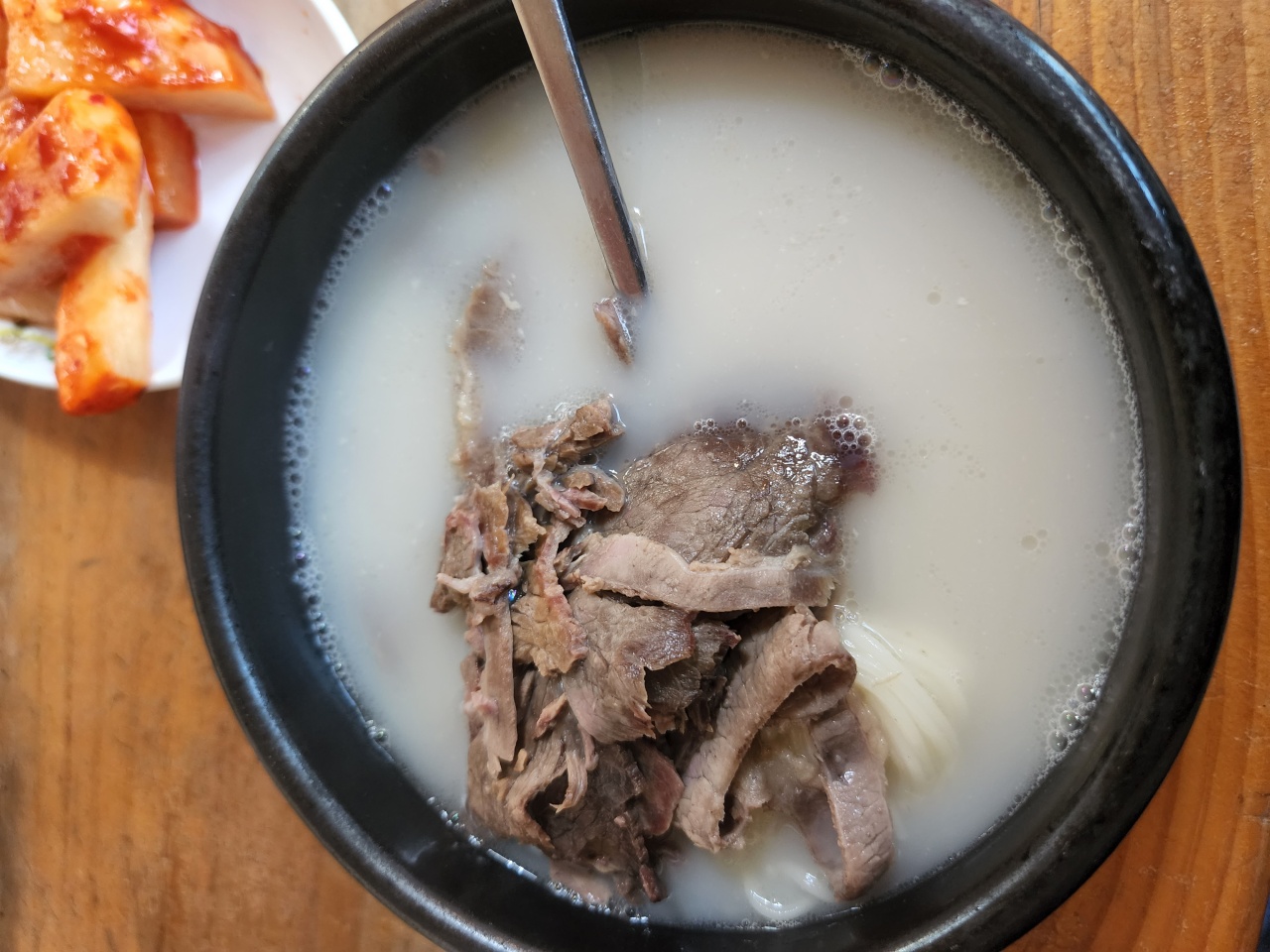 고바우설렁탕 매장 방문 후 남겨주신 고객 리뷰 사진입니다.