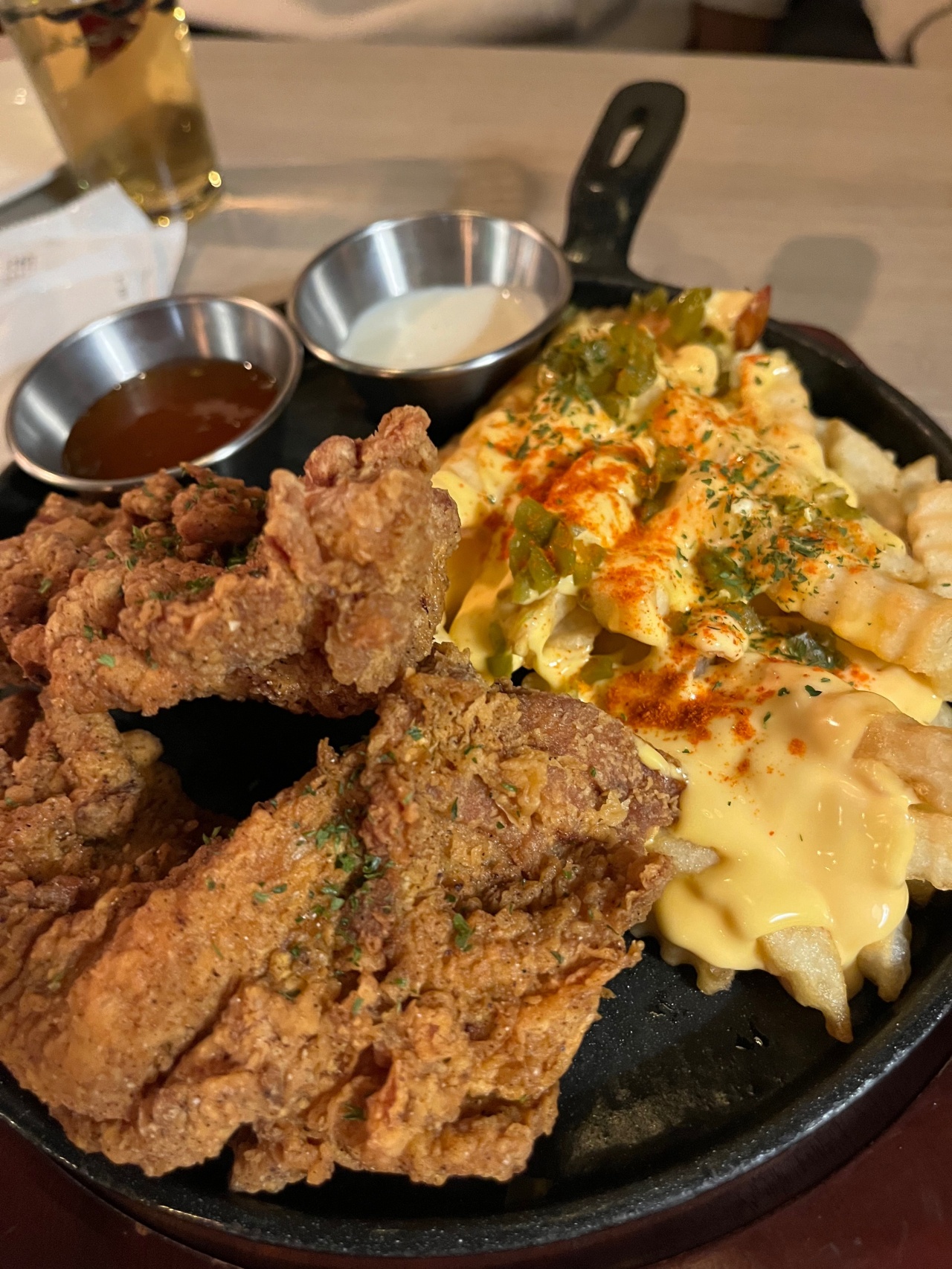 치킨앤카레군 홍대점 매장 방문 후 남겨주신 고객 리뷰 사진입니다.