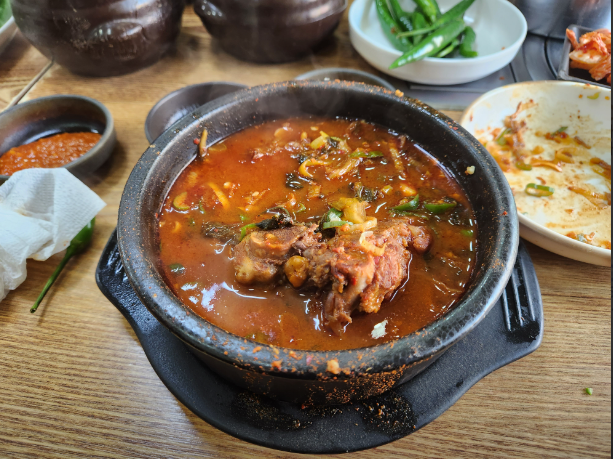 도마다리뼈다귀전문점 매장 방문 후 남겨주신 고객 리뷰 사진입니다.