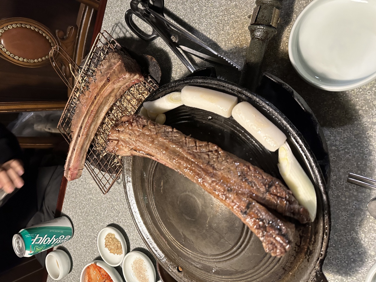 몽탄 매장 방문 후 남겨주신 고객 리뷰 사진입니다.
