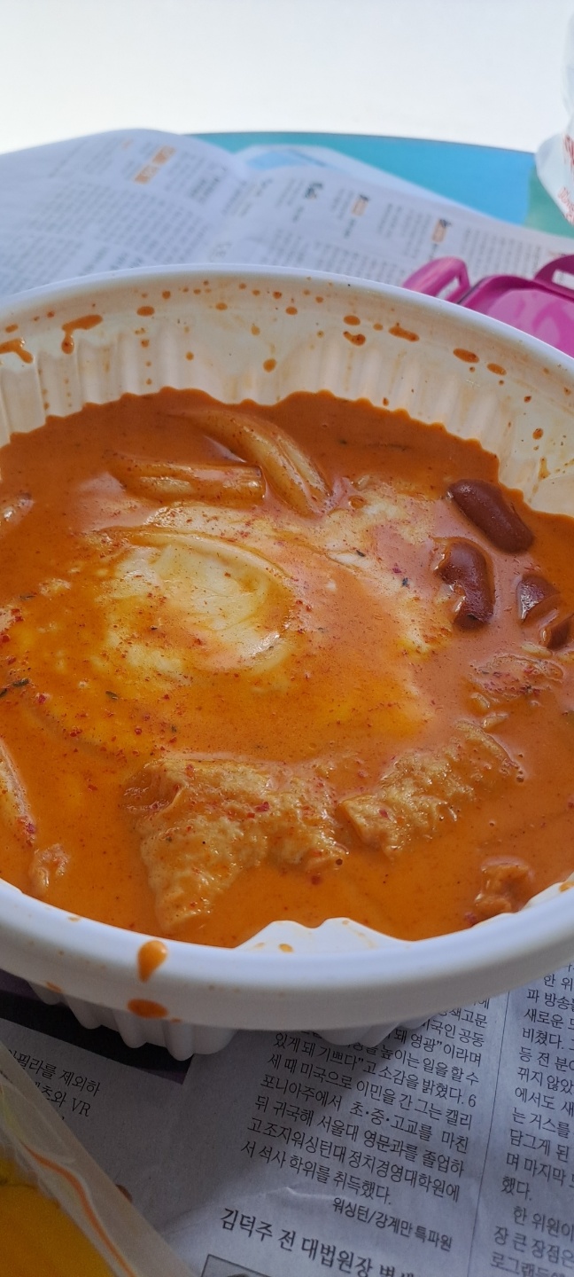 엽기떡볶이 매장 방문 후 남겨주신 고객 리뷰 사진입니다.