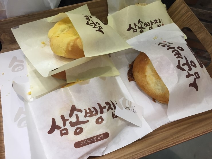 삼송빵집 매장 방문 후 남겨주신 고객 리뷰 사진입니다.