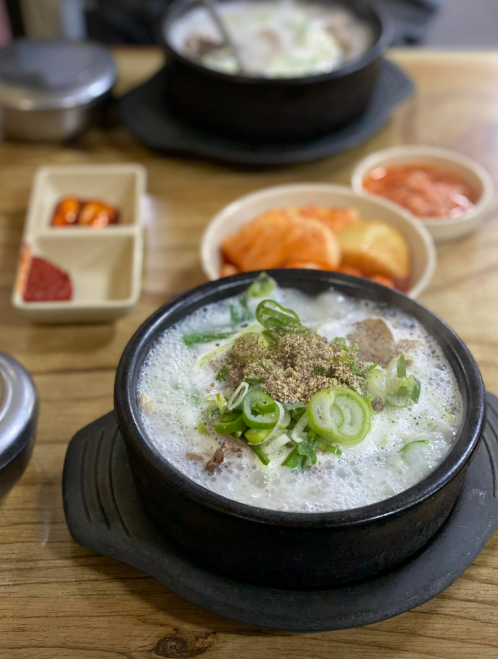 진미식당 매장 방문 후 남겨주신 고객 리뷰 사진입니다.