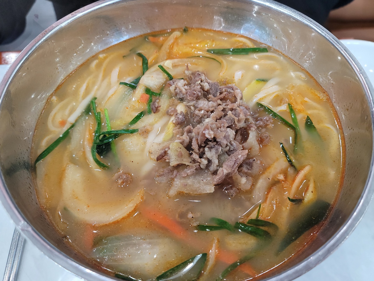 명동칼국수 매장 방문 후 남겨주신 고객 리뷰 사진입니다.