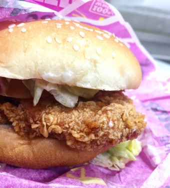 KFC 정자역 매장 방문 후 남겨주신 고객 리뷰 사진입니다.