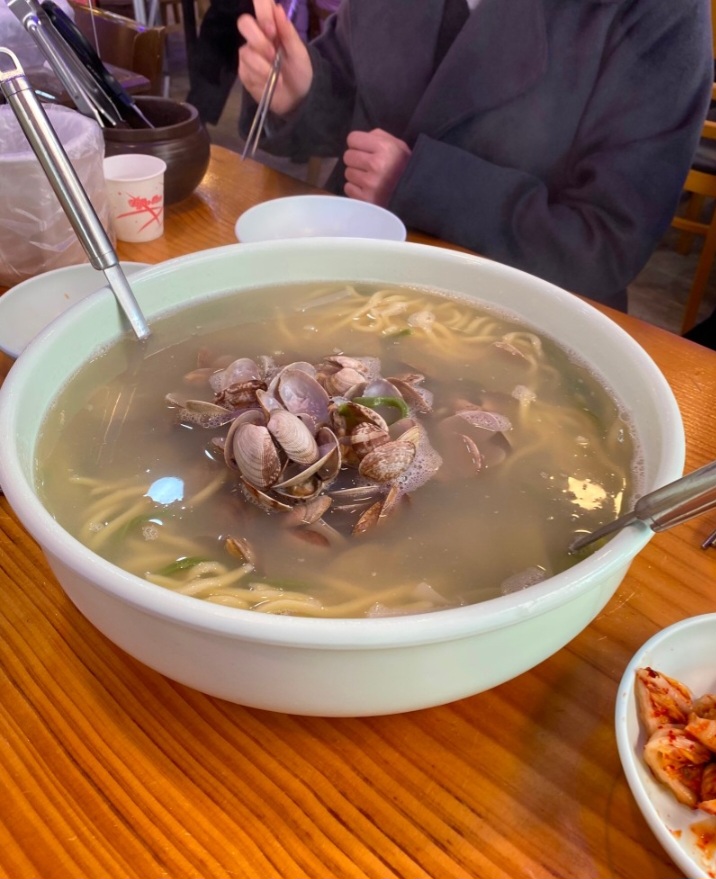 오동도바지락칼국수 매장 방문 후 남겨주신 고객 리뷰 사진입니다.