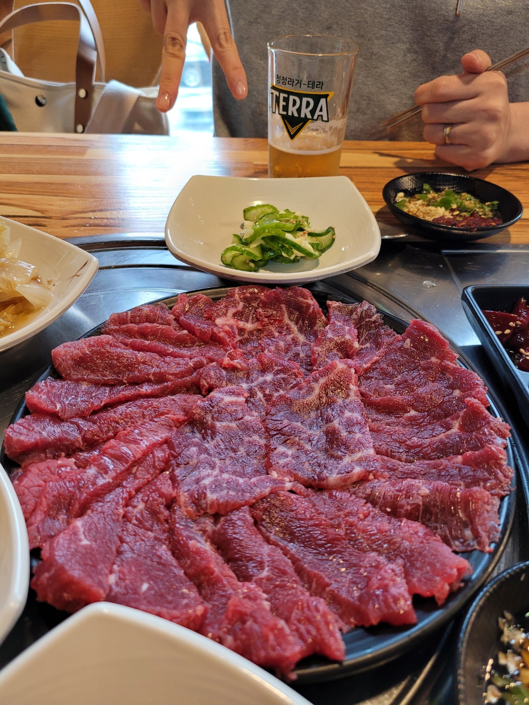 가야뭉티기 매장 방문 후 남겨주신 고객 리뷰 사진입니다.