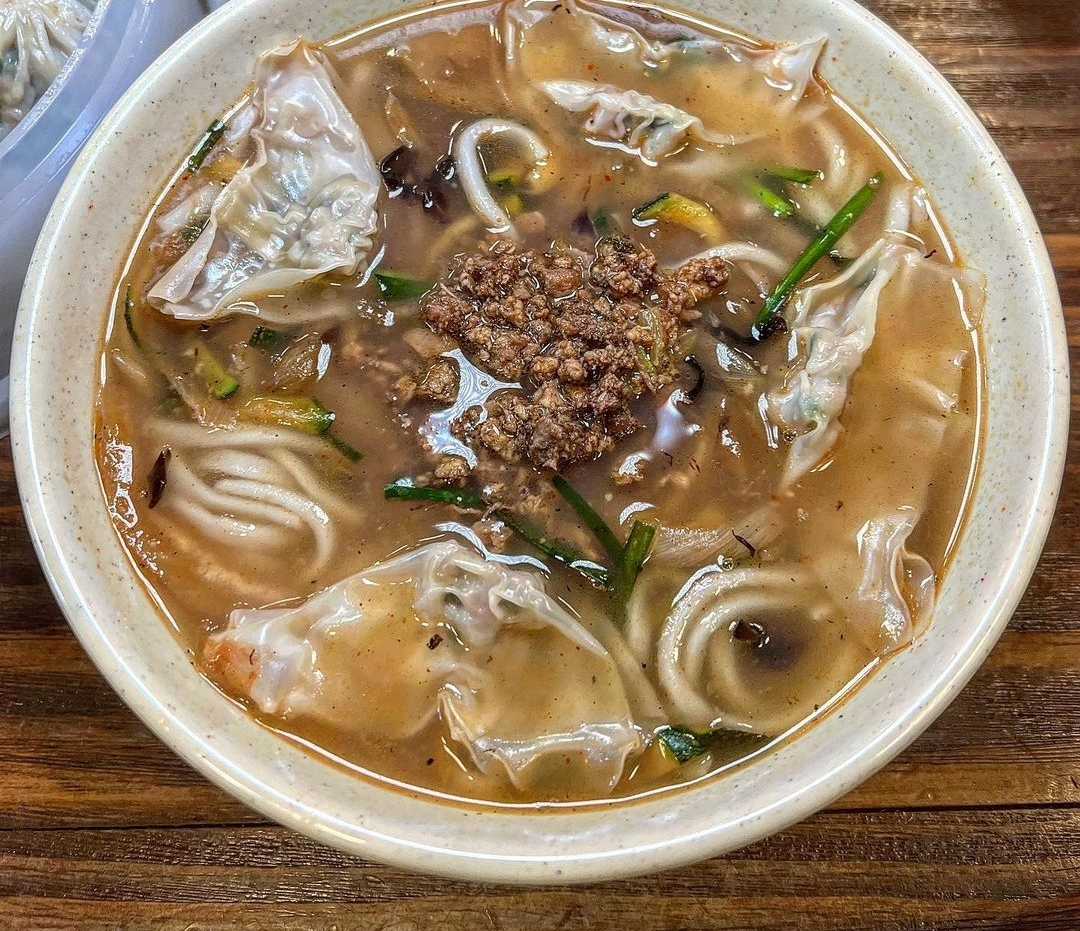 명동칼국수 매장 방문 후 남겨주신 고객 리뷰 사진입니다.