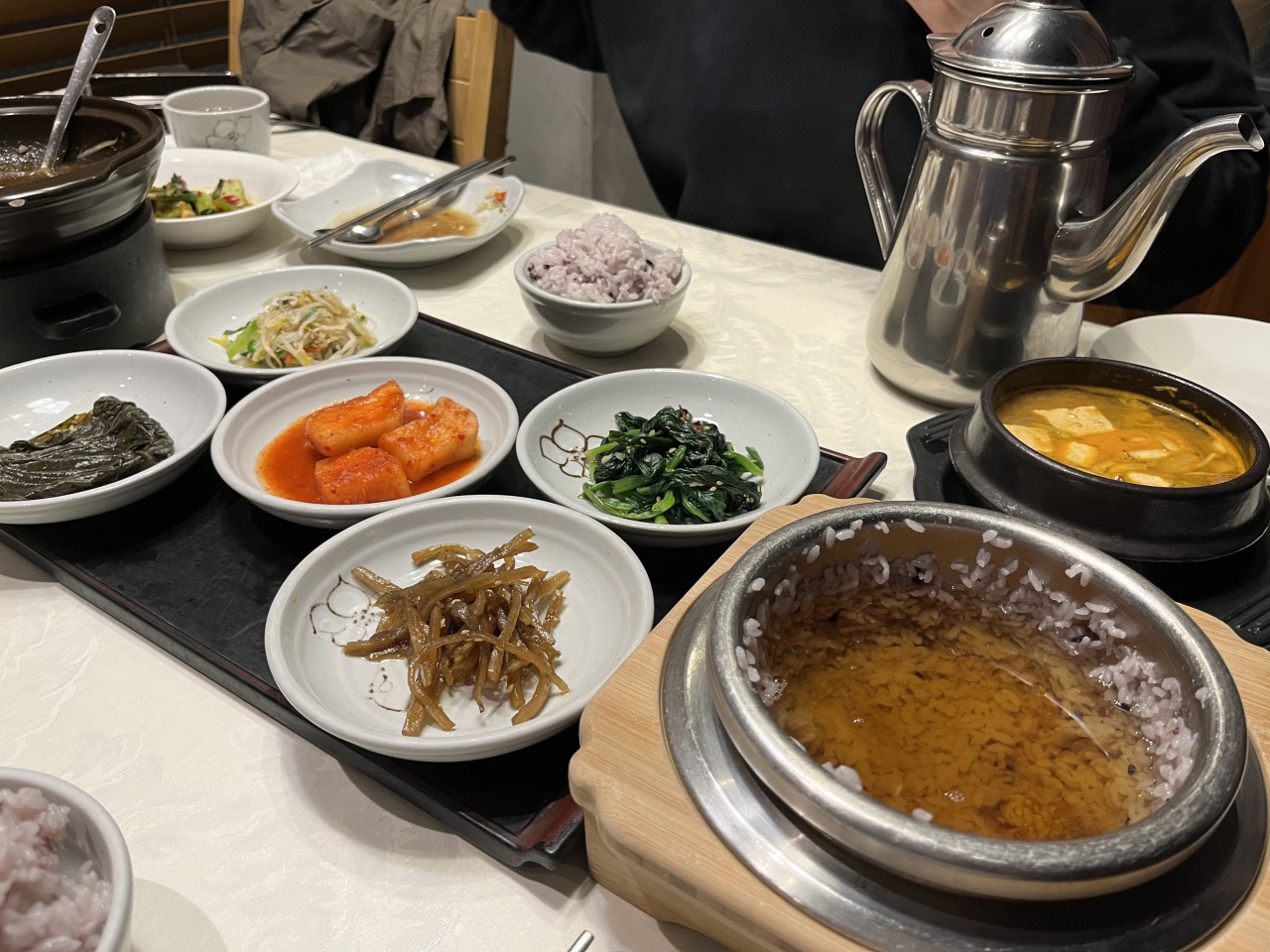 필녀의 한정식 매장 방문 후 남겨주신 고객 리뷰 사진입니다.