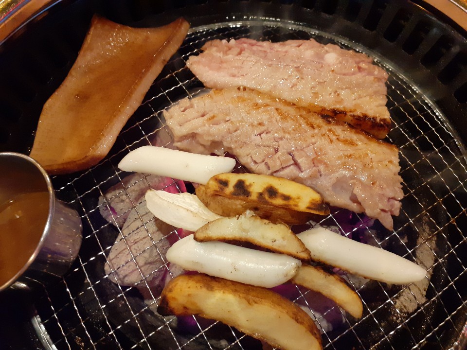 청년고기장수 상봉점 매장 방문 후 남겨주신 고객 리뷰 사진입니다.