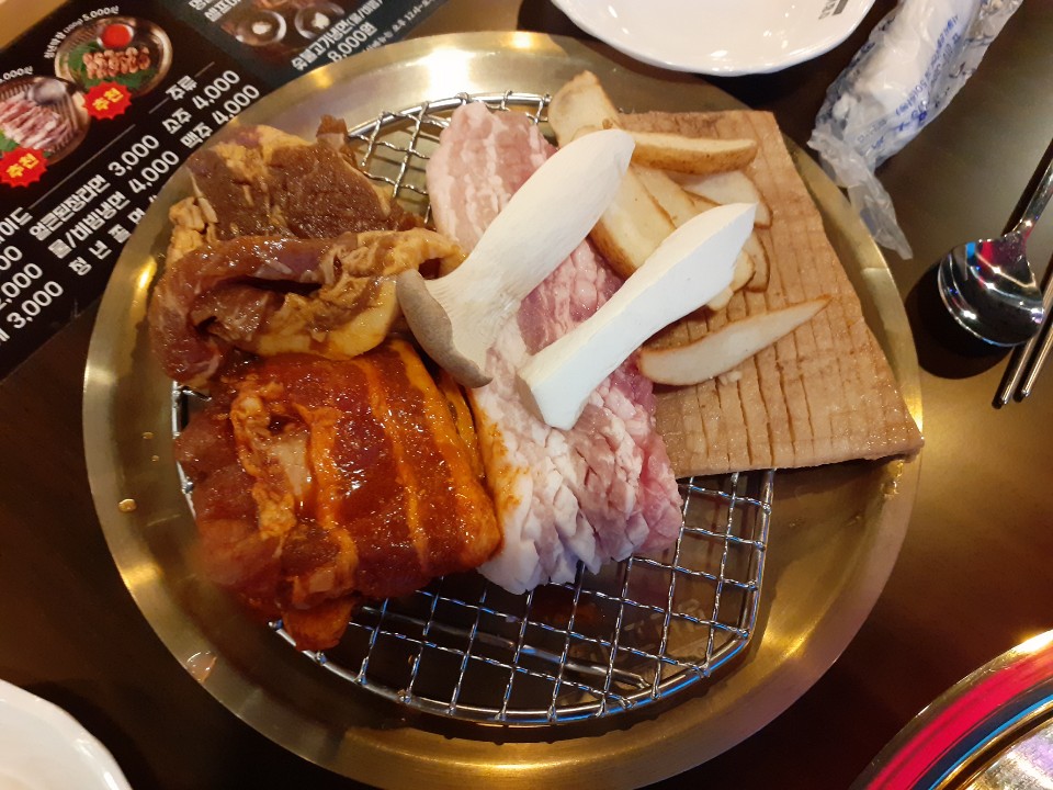 청년고기장수 상봉점 매장 방문 후 남겨주신 고객 리뷰 사진입니다.