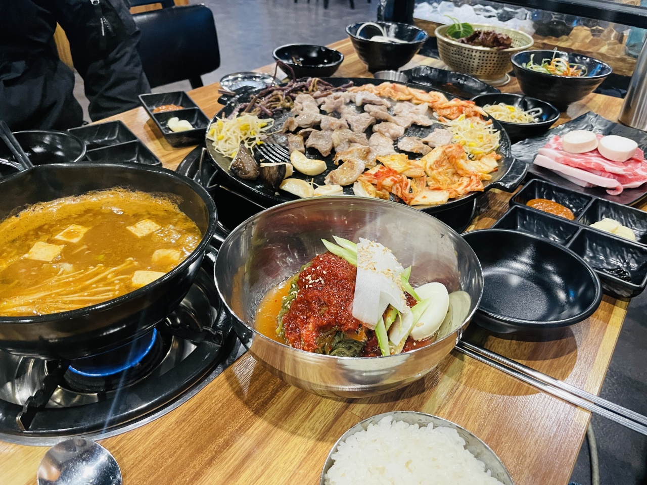 육본심 마산역점 매장 방문 후 남겨주신 고객 리뷰 사진입니다.