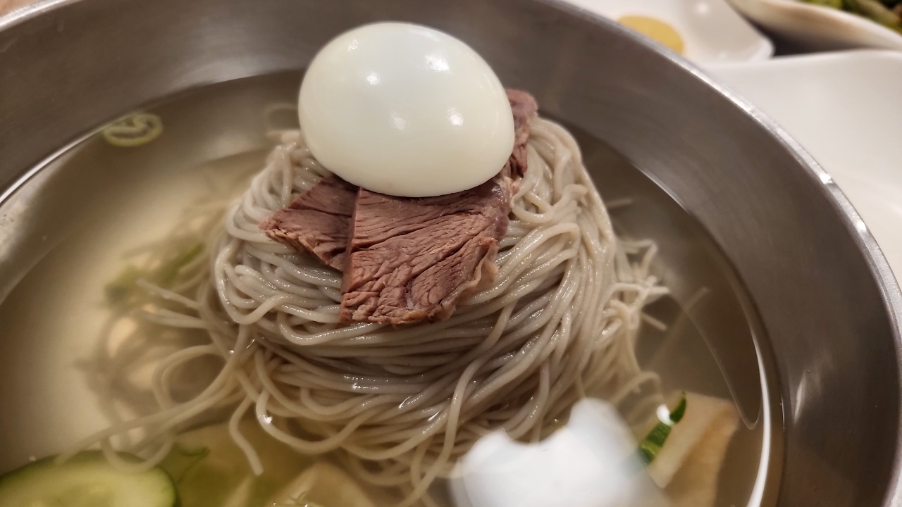 정인면옥 매장 방문 후 남겨주신 고객 리뷰 사진입니다.