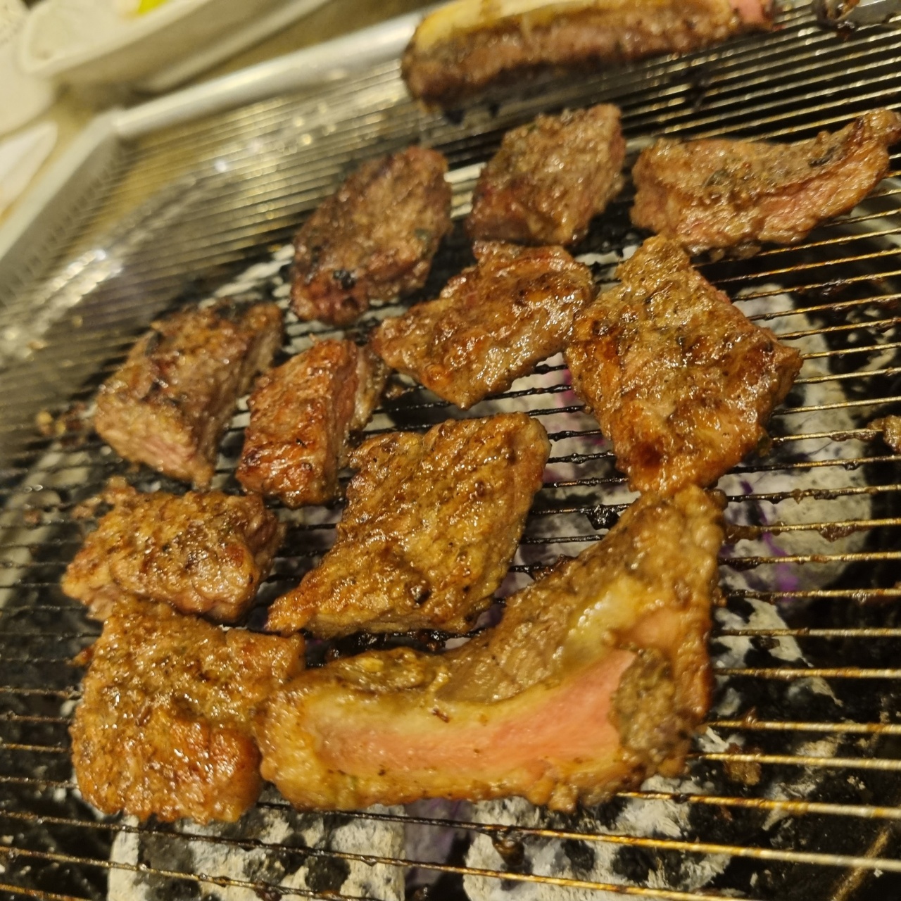 정가네숯불갈비 매장 방문 후 남겨주신 고객 리뷰 사진입니다.