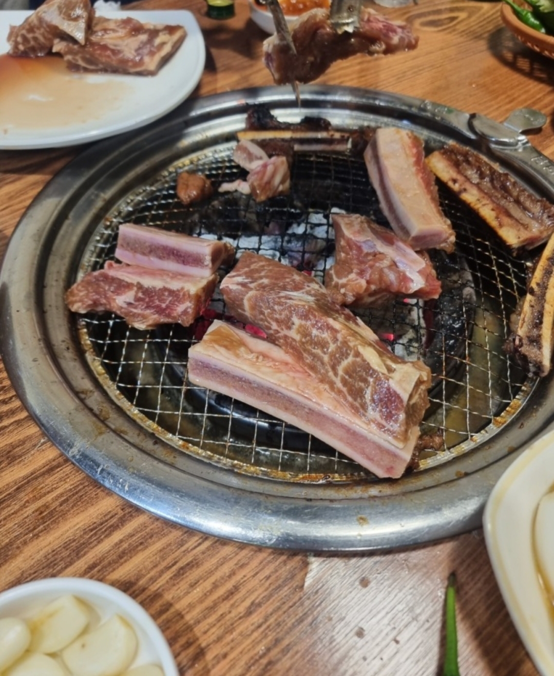 더두툼생고기 매장 방문 후 남겨주신 고객 리뷰 사진입니다.