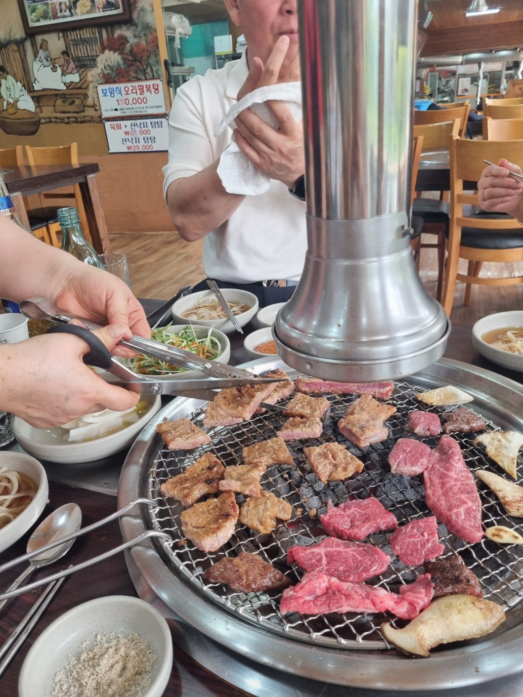 한우한우만 매장 방문 후 남겨주신 고객 리뷰 사진입니다.